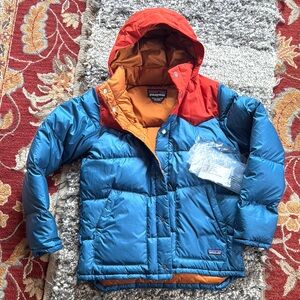 Patagonia Kids Blue & Red Hooded Down Puffer Jacket